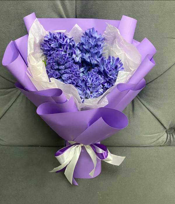 Букет из 5 гиацинтов #4611