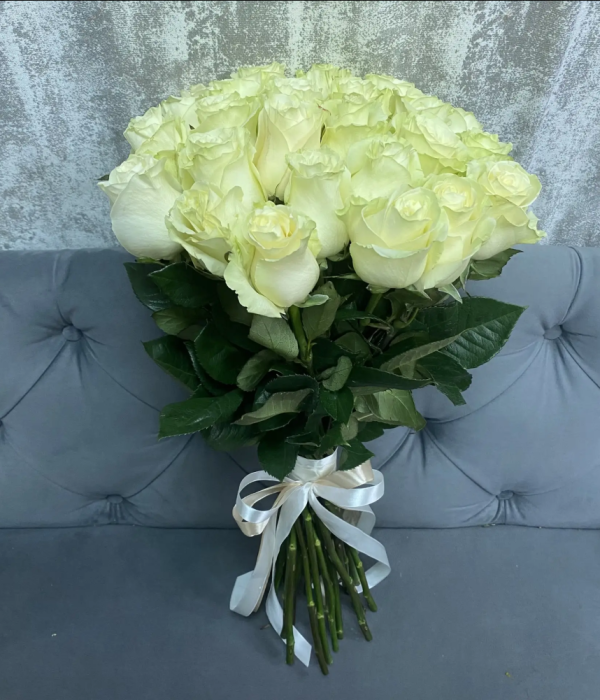 Букет из 25 белых Эквадорских роз  #4601