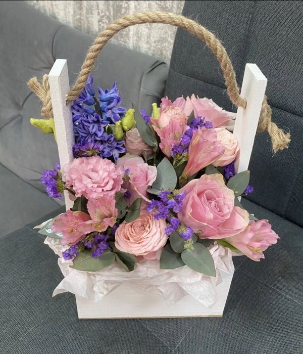 Микс из роз с гиацинтами #4617