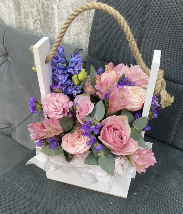 Микс из роз с гиацинтами #4617