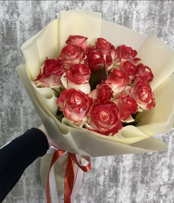 Букет из 15 Эквадорских роз(60см) #4613