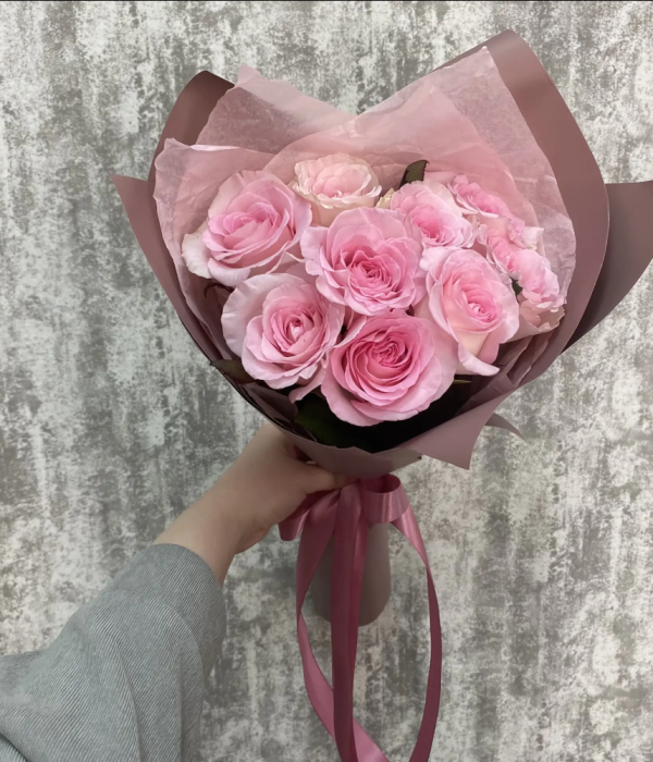 Букет из 19 Эквадорских роз  #4621