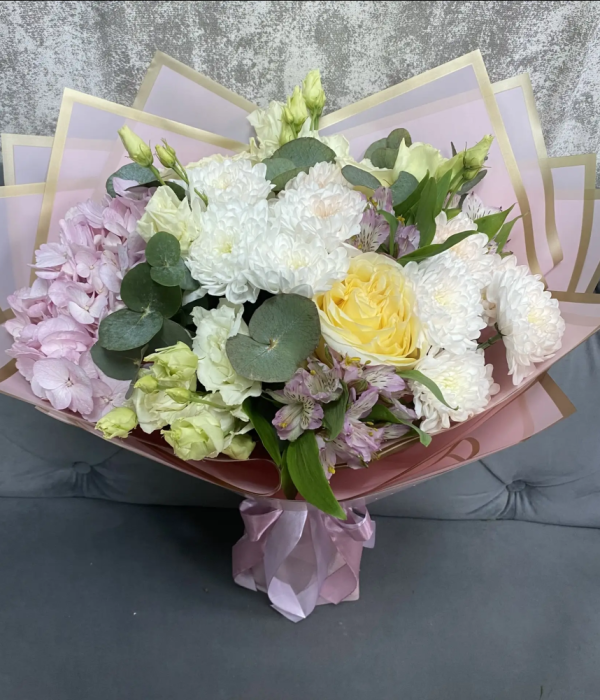 Букет  из 25 Эквадорских роз #4612