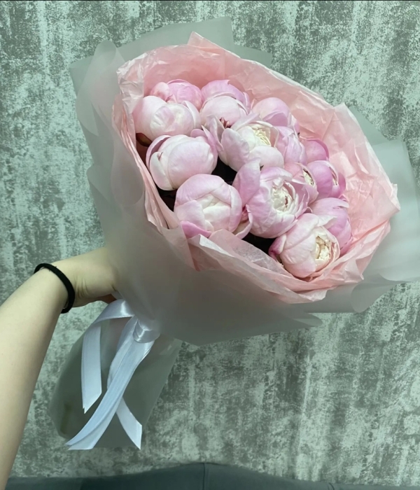 Букет из 15 пионов Гардения #4557