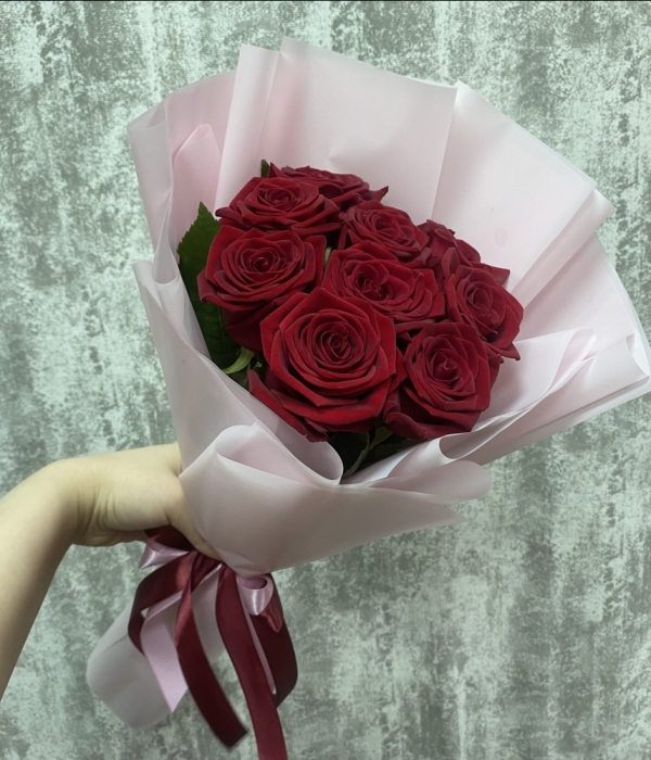 Букет из 9 красных роз 