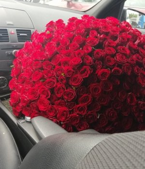 Букет из 201 красной розы (70см) #619