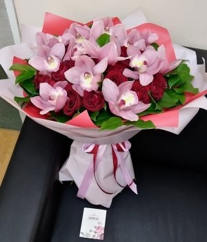 Микс их роз и орхидей #1459