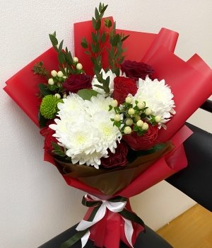 Микс букет из роз и хризантем (13 шт) #1454