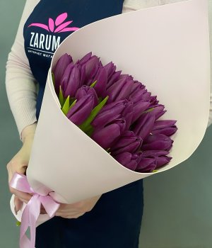 Букет из фиолетовых тюльпанов (25шт) #1779
