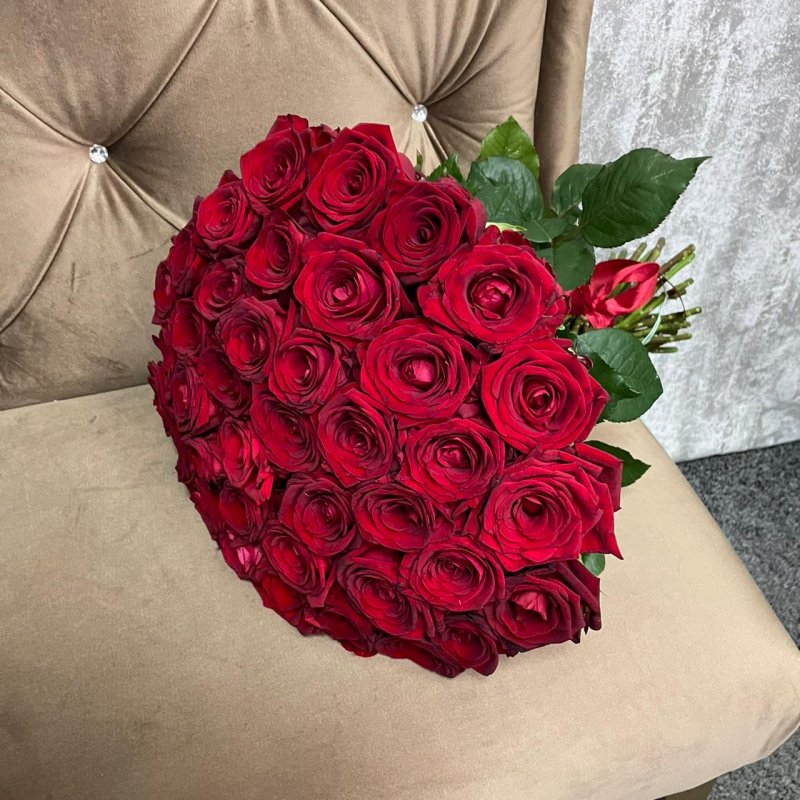 Букет из 51 красной розы под ленту (50 см ) за 6006р. Позиция № 3053