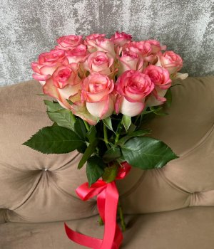 Букет из 15 роз Джумилия (50 см) #3052