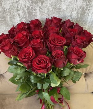 Букет из 25 красных Эквадорских роз (70 см ) #3128