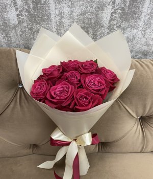 Букет из 9 роз Шангрила (50 см) #3260