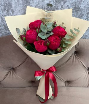 Букет из пионовидных роз Ред Пиано (5 шт) #3611