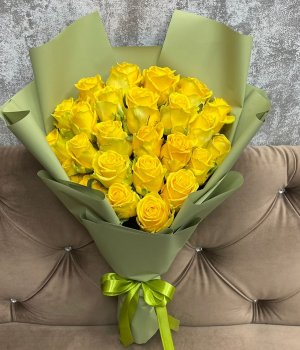 Букет из 29 желтых роз (50 см ) #3628