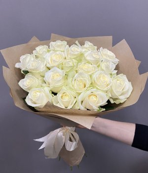 Букет из 19 белых роз (60см) #201