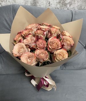 Букет из 19 роз Каппучино (40 см) #3917