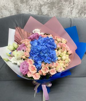 Микс из роз, эустом и синей гортензии #3957