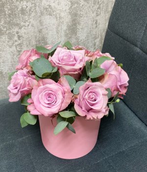 9 роз Маритим в розовой  коробке #3959