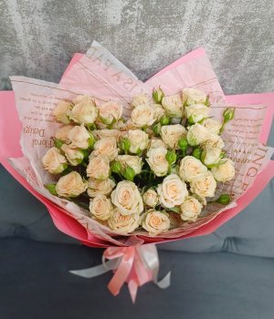 Букет из 9 кремовых кустовых   роз (50 см ) #221
