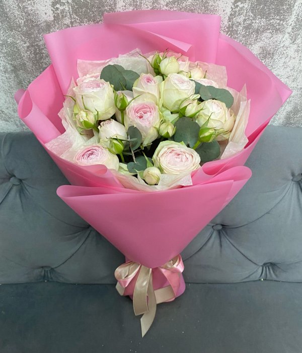 Букет из 3 кустовых пионовидных роз* #4384