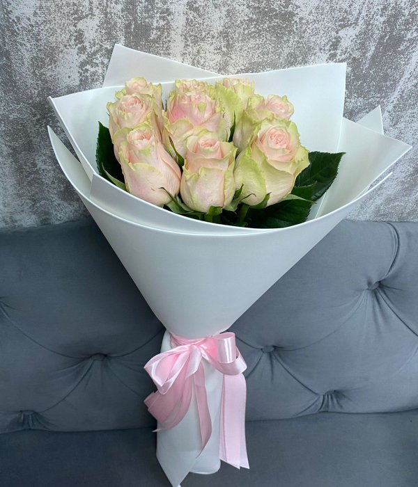 Букет из 9 Эквадорский роз Фрутетто(60см) #4495