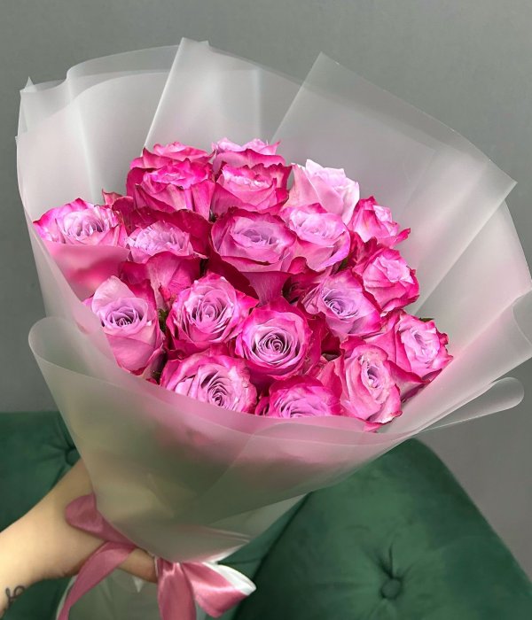 Букет из 19 Кенийских роз Дип Перпл 60 см #4446