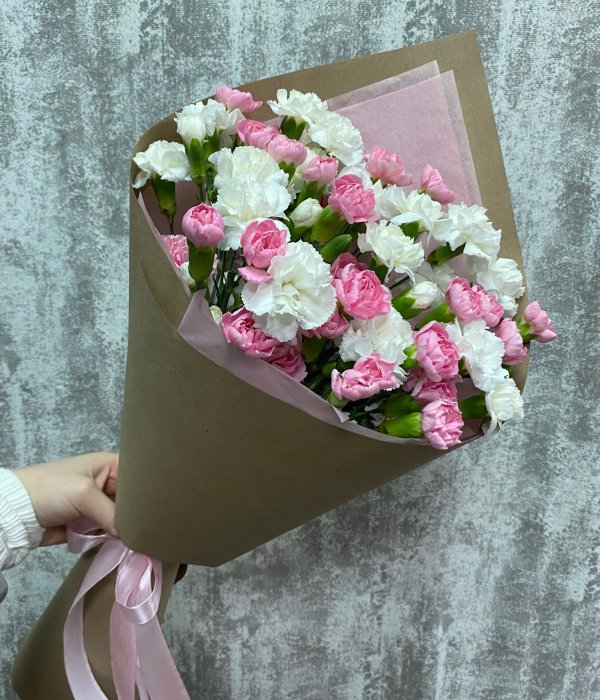 Букет из  19 Кустовых гвоздик #4448