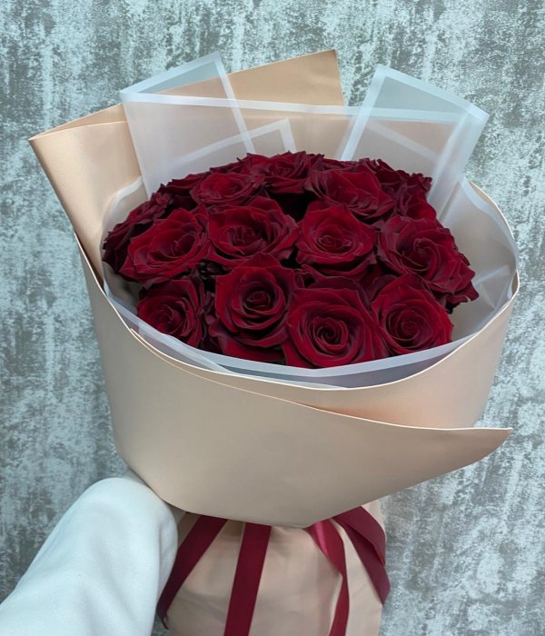 Букет из 17 эквадорских роз Эксплорер (60 см) #4515