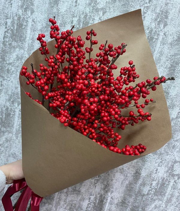 Интерьерный букет из красного Илекса (9 шт) #4540