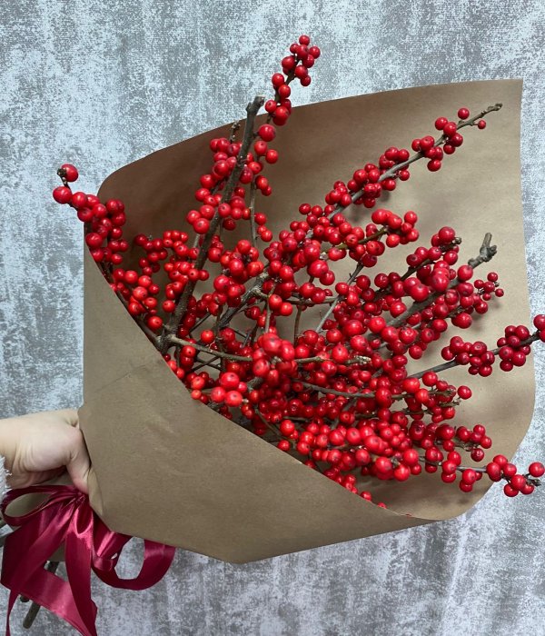 Монобукет из красного Илекса (5 шт ) #3947