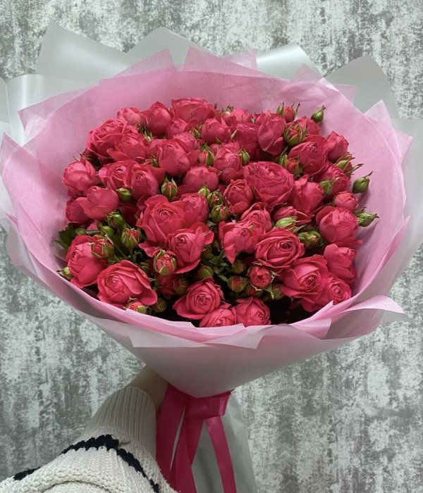 Букет из 9 кустовых роз Голландец #4547