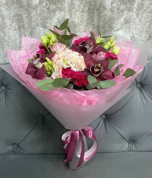 Микс-букет с гортензией и орхидеями #4557