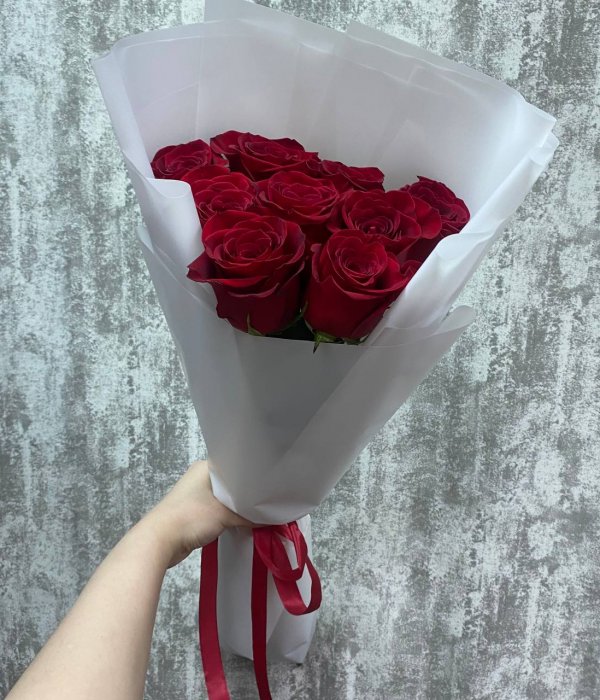 Букет из 9 красных роз Фридом (70 см) #4573
